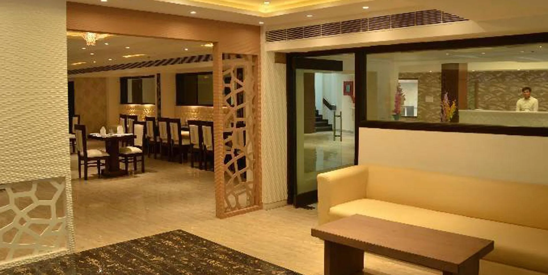 ***  Hotel Samovar By Goyal Hotel Agra  India