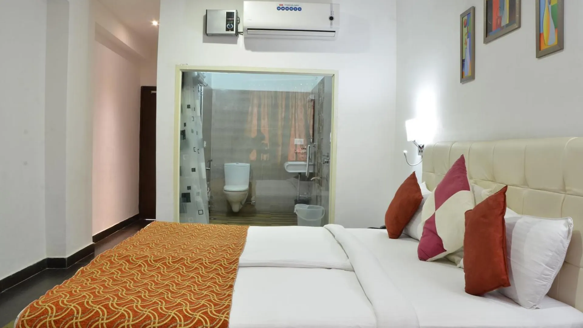 Hotel Samovar By Goyal Hotel Agra  3*, Agra (Uttar Pradesh)