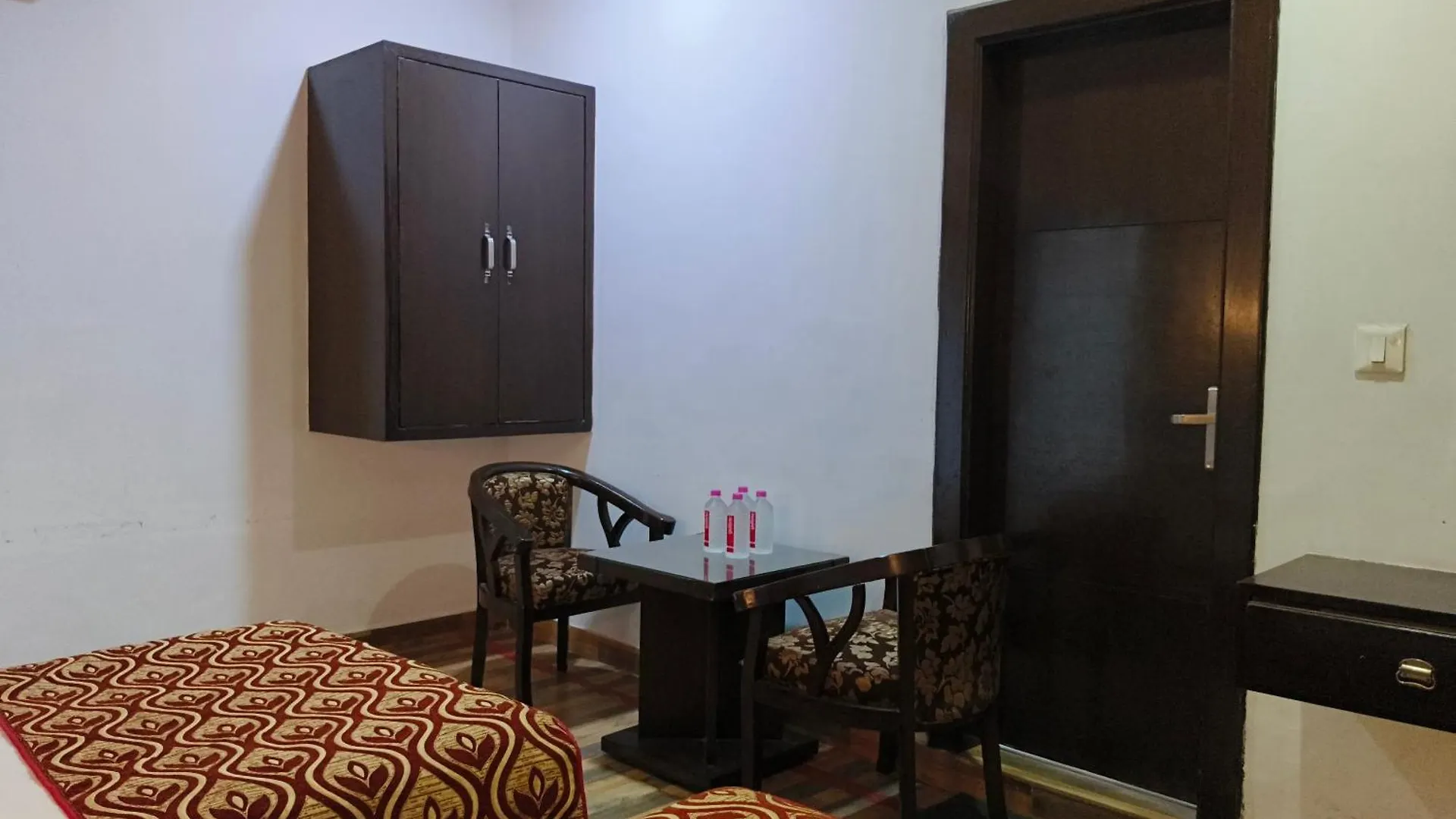 Hotel Samovar By Goyal Hotel Agra  3*, Agra (Uttar Pradesh) India