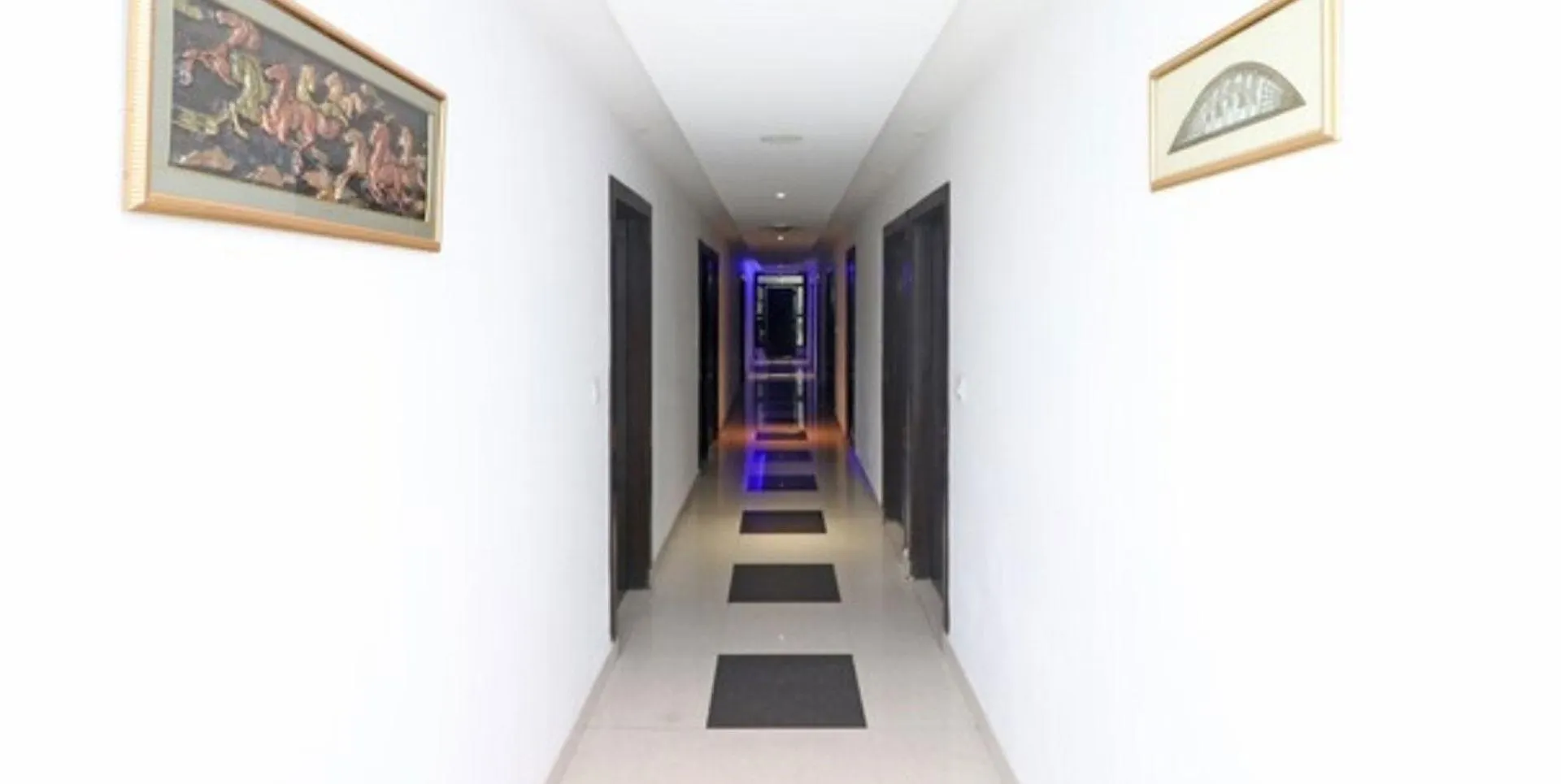 Hotel Samovar By Goyal Hotel Agra  3*, Agra (Uttar Pradesh)