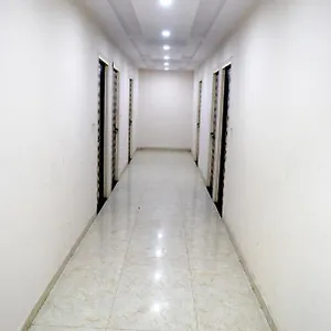 Hotel Harish Palace